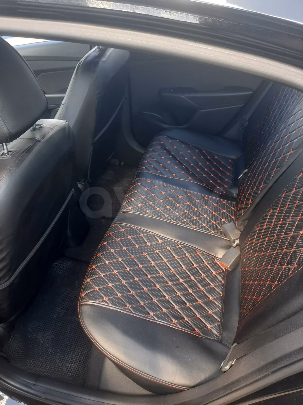Hyundai Accent фото 8