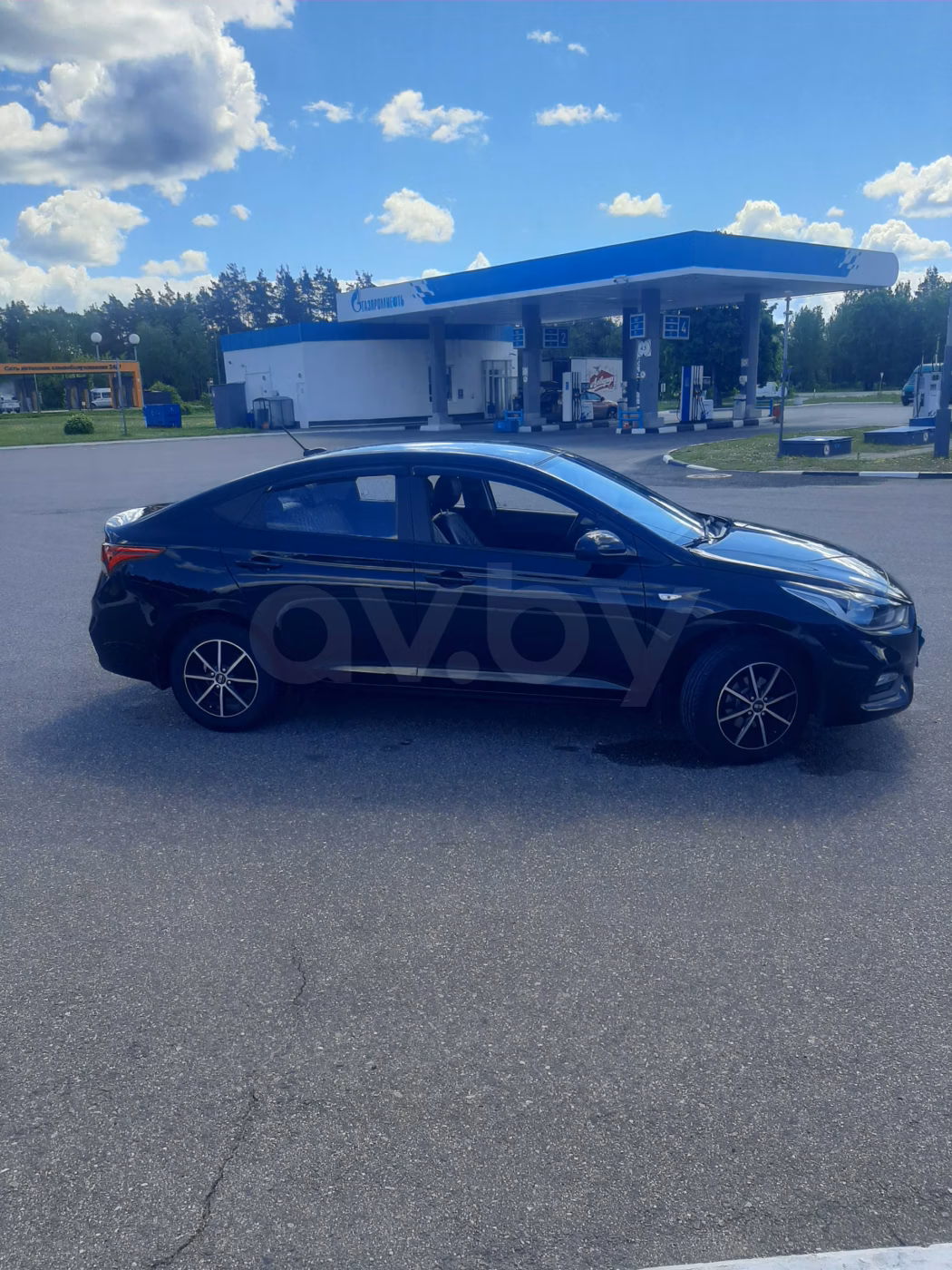 Hyundai Accent фото 9