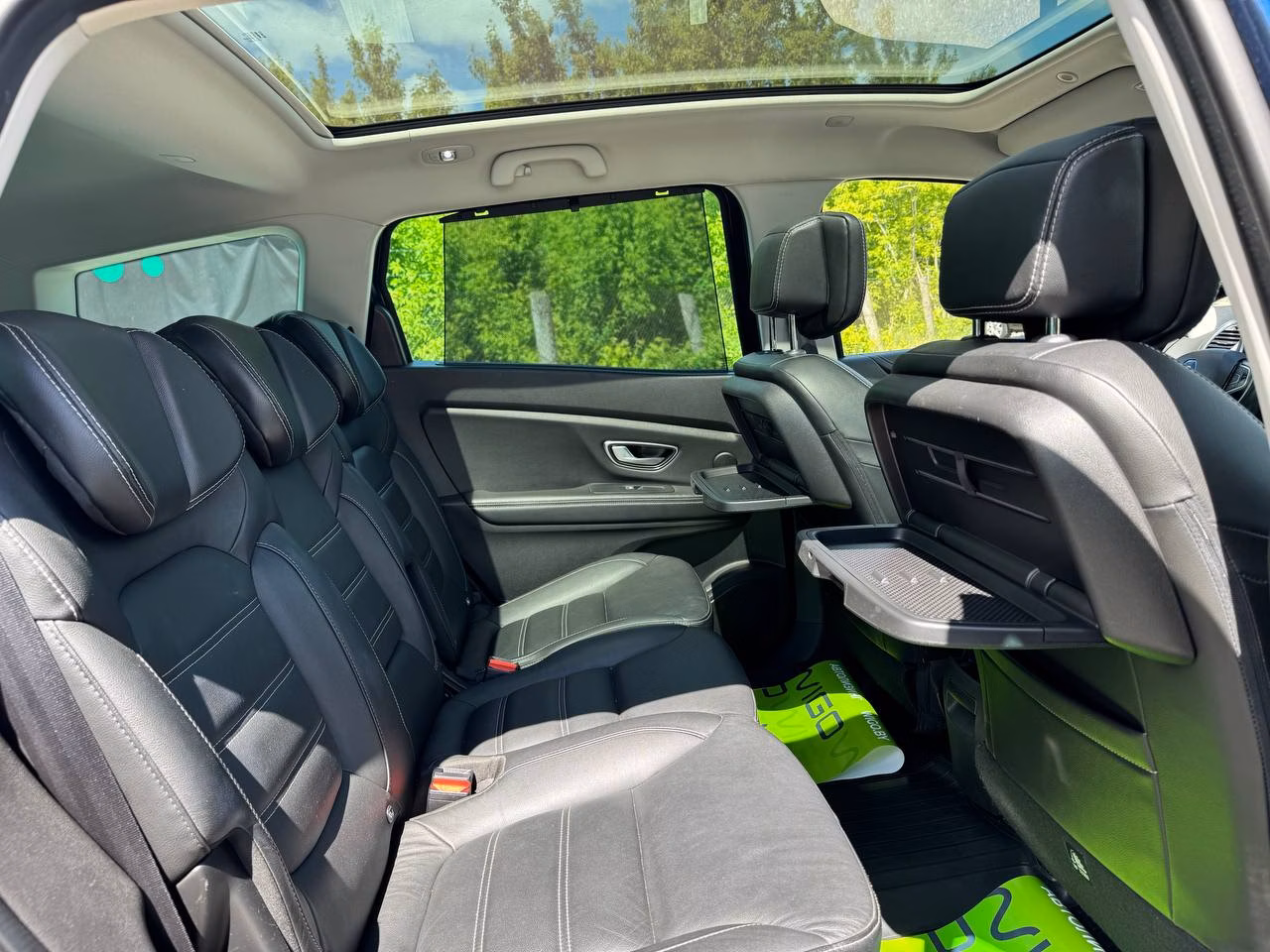 Renault Scenic фото 13