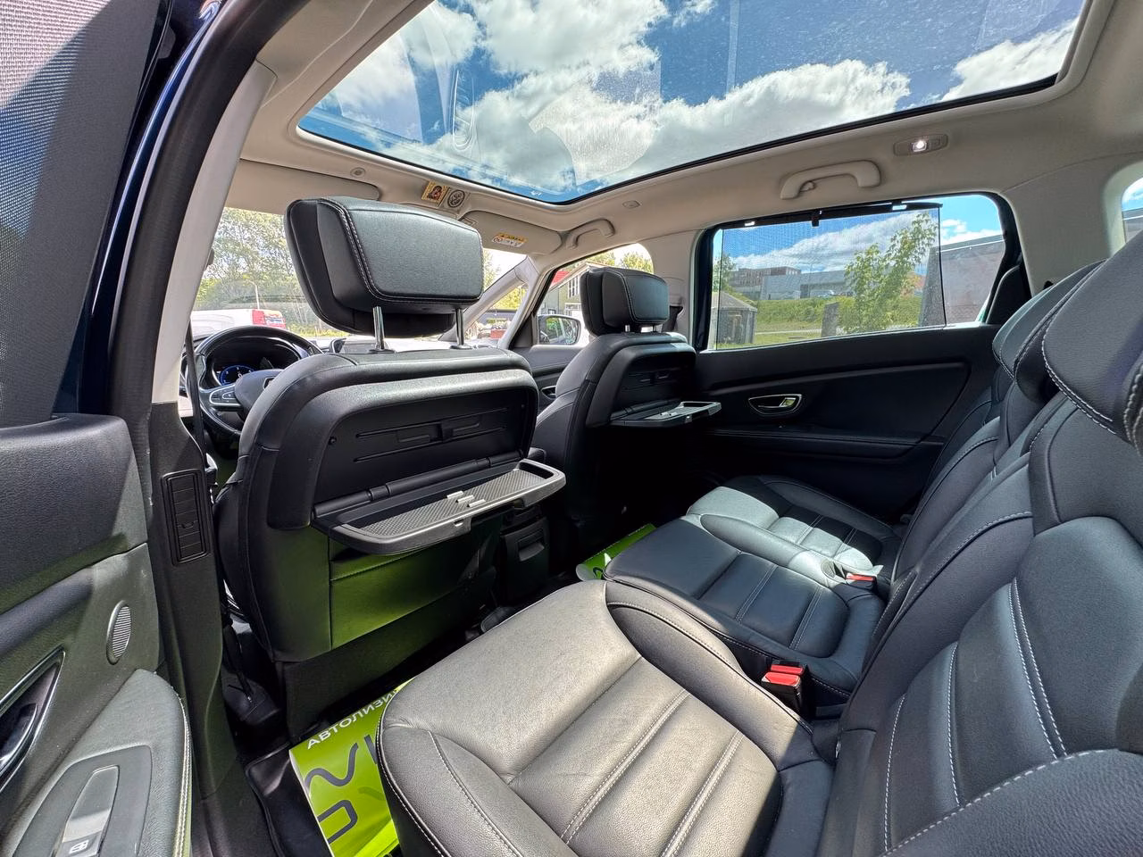 Renault Scenic фото 11