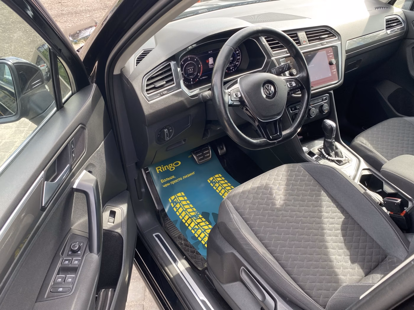 Volkswagen Tiguan фото 12