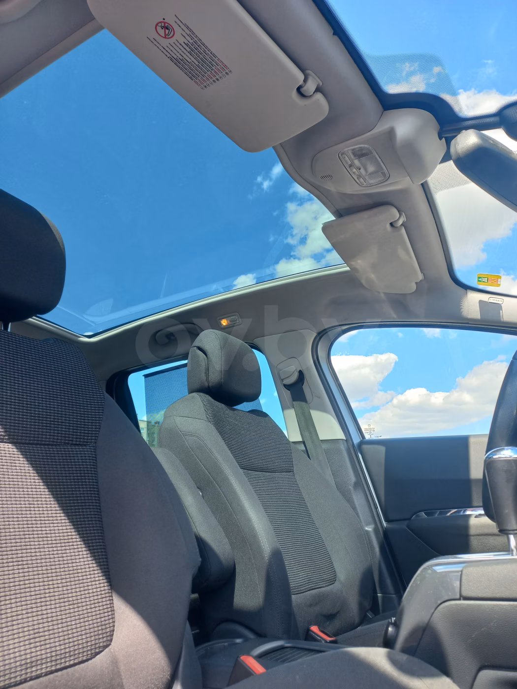 Peugeot 5008 фото 8