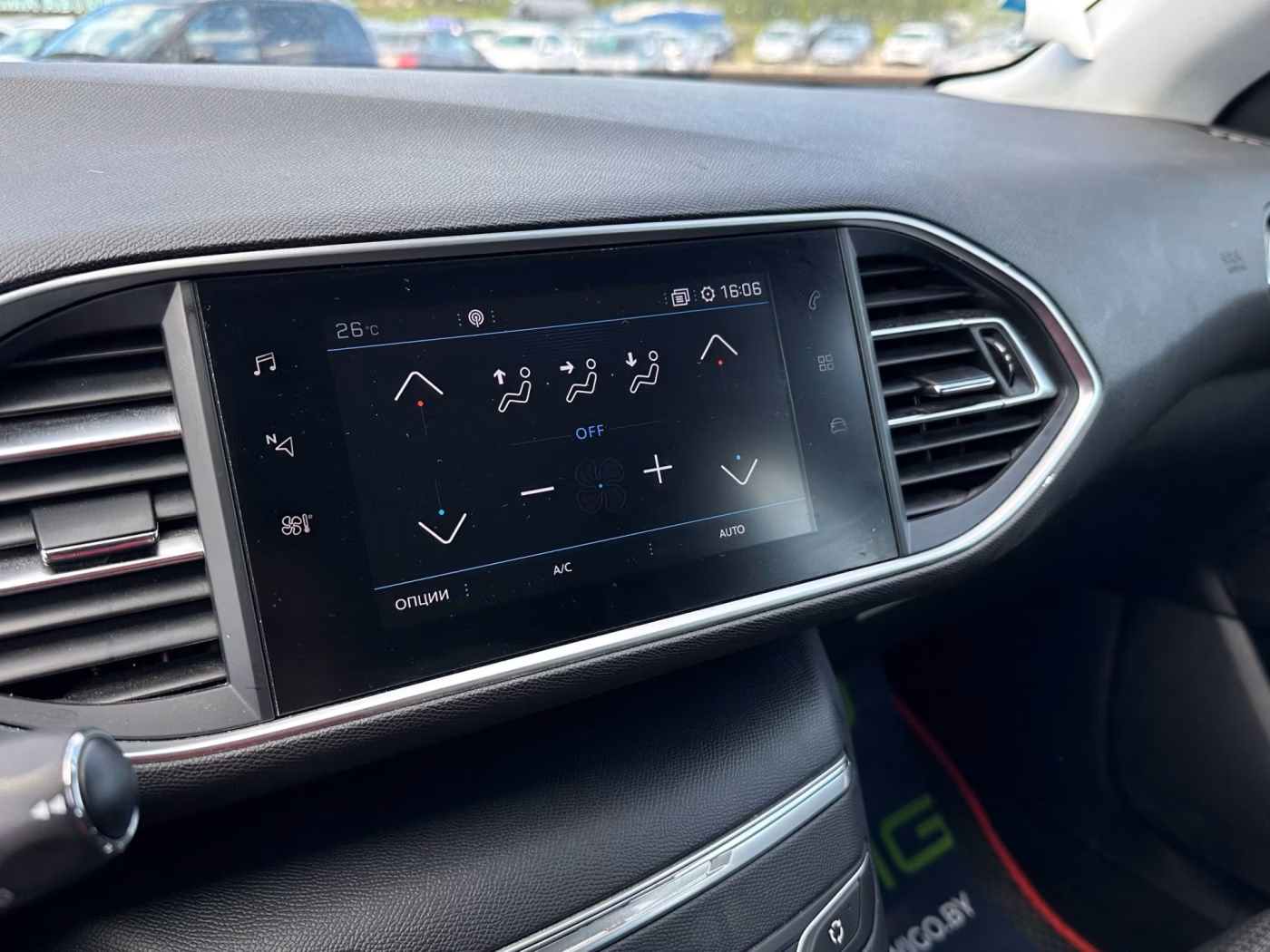 Peugeot 308 фото 21