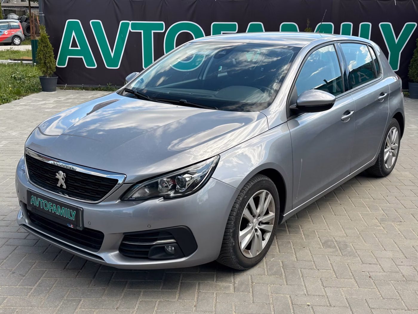 Peugeot 308 фото 3