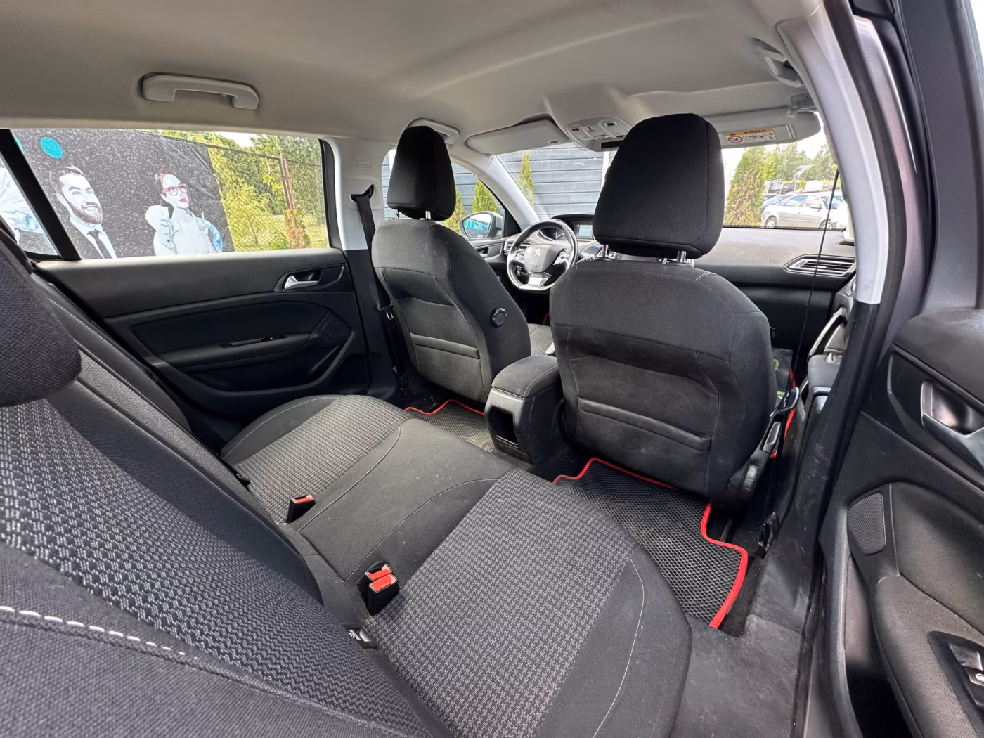 Peugeot 308 фото 14