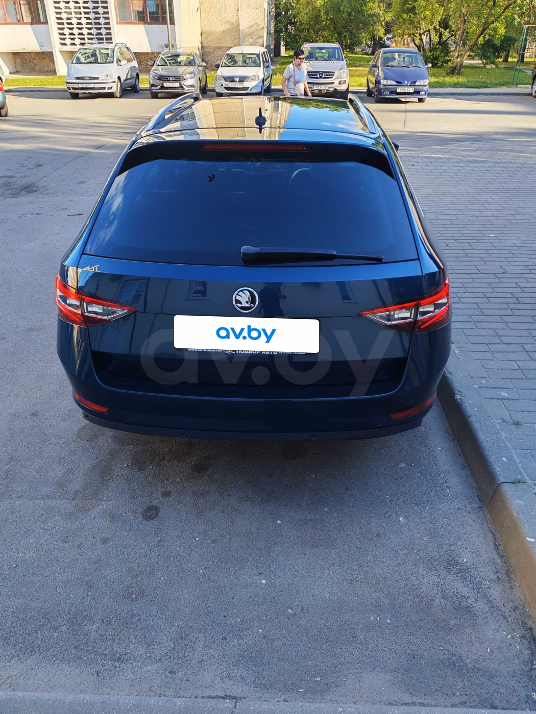 Skoda Superb фото 7