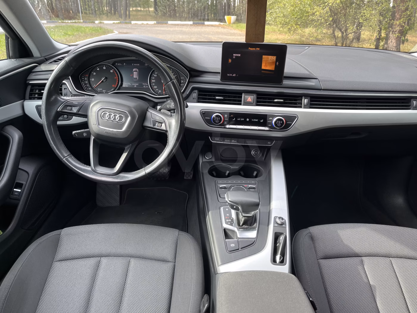 Audi A4 фото 8