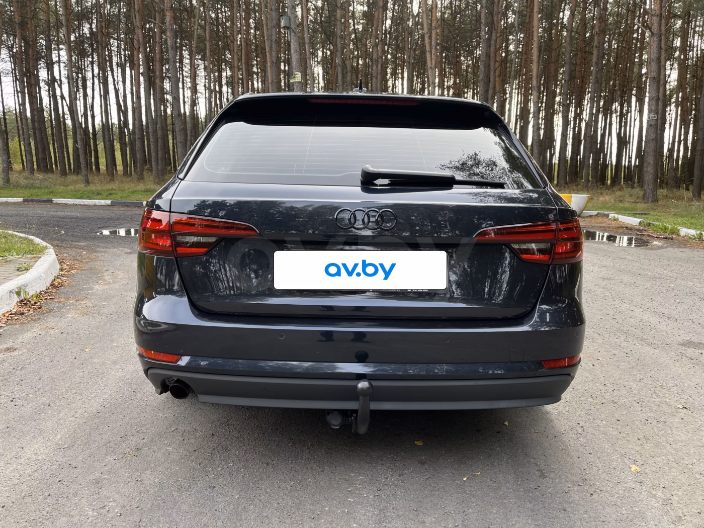 Audi A4 фото 5