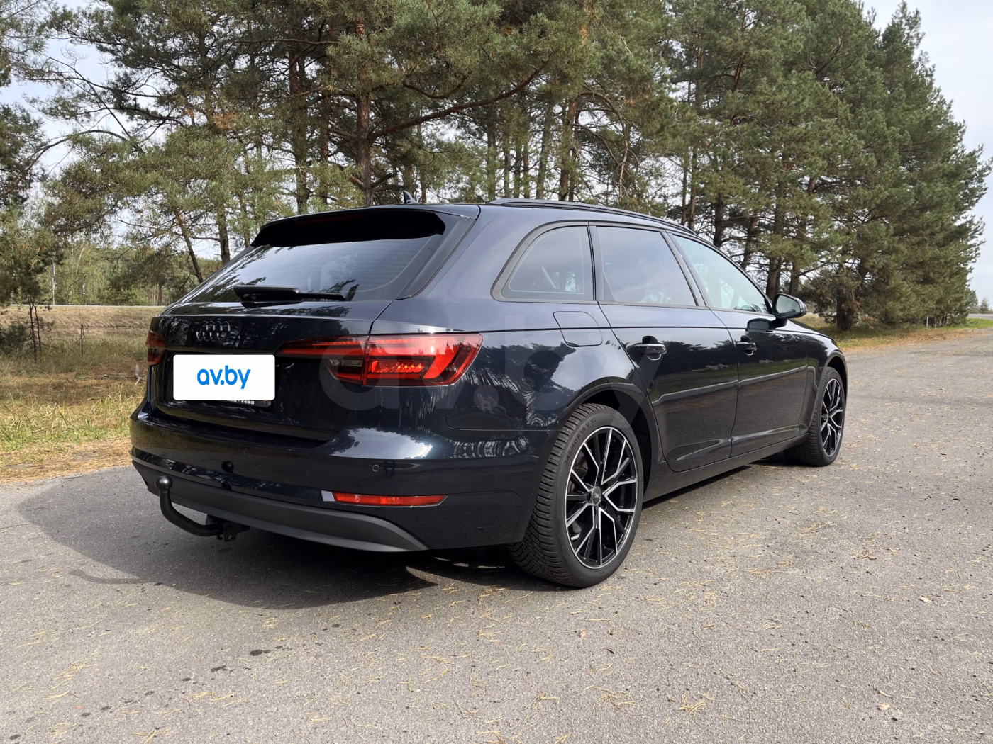 Audi A4 фото 6