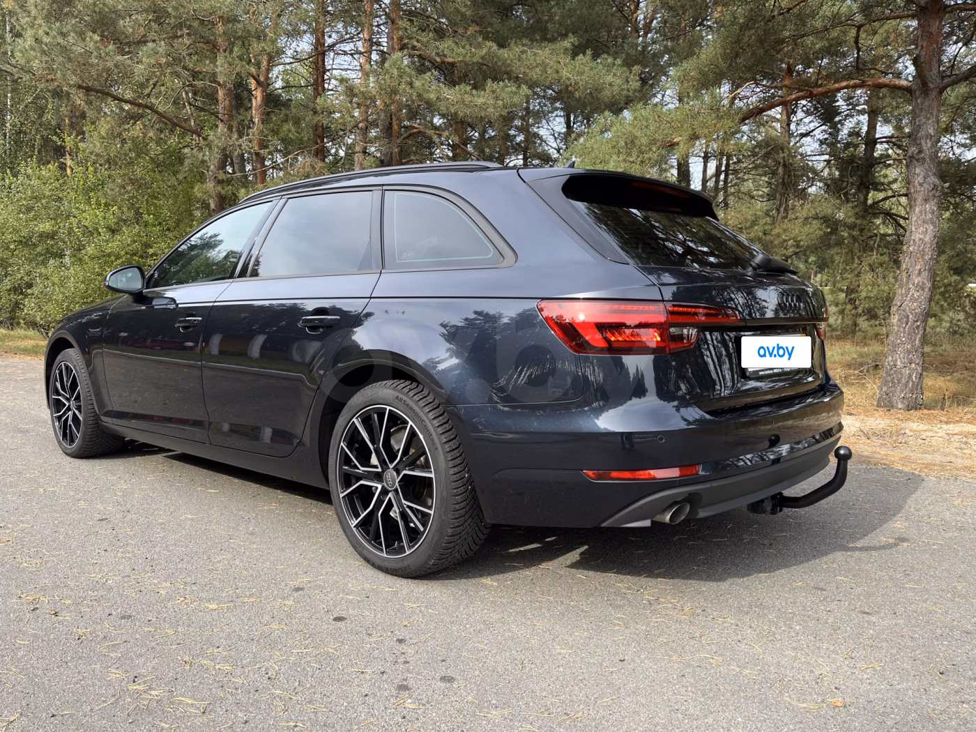 Audi A4 фото 11