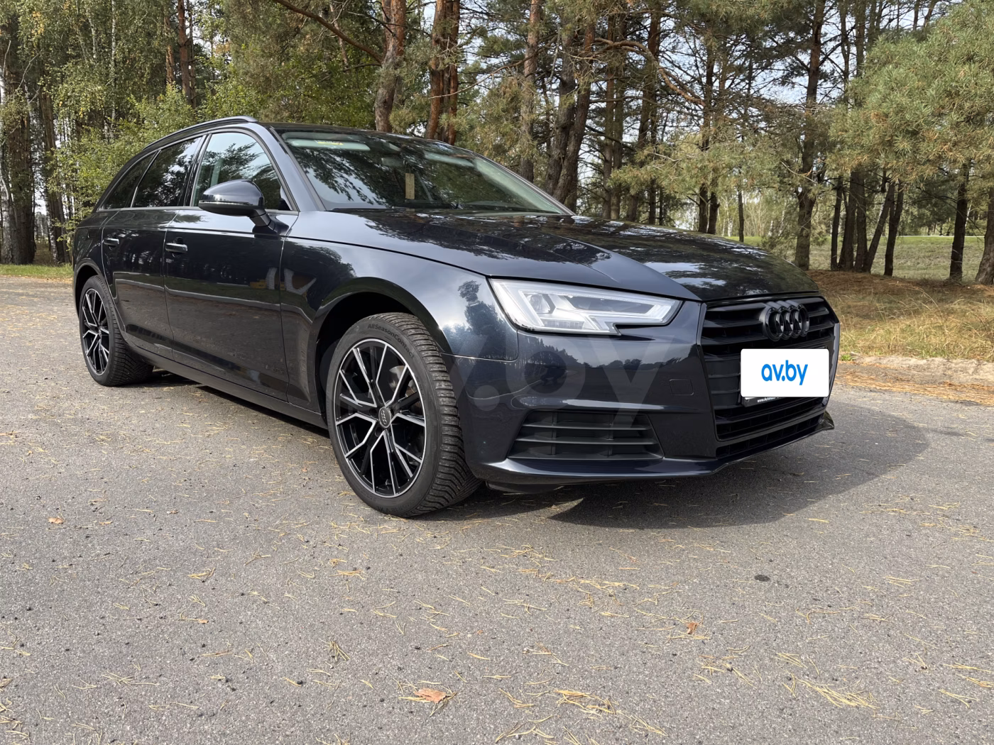 Audi A4 фото 2