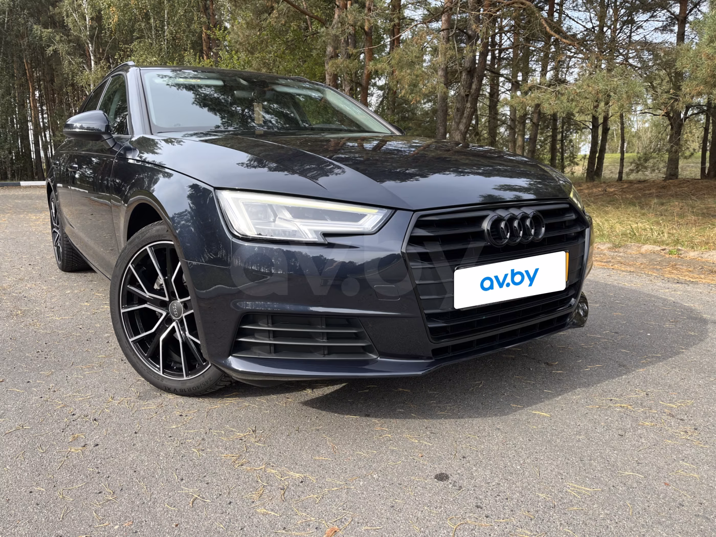 Audi A4 фото 4