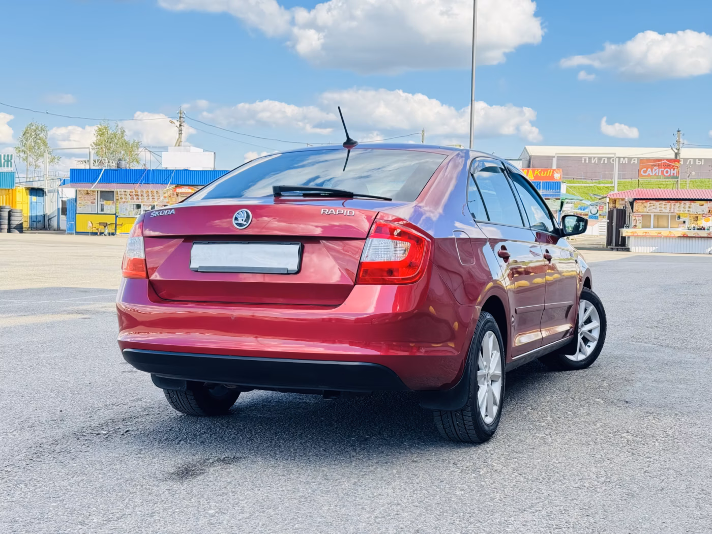 Skoda Rapid фото 2