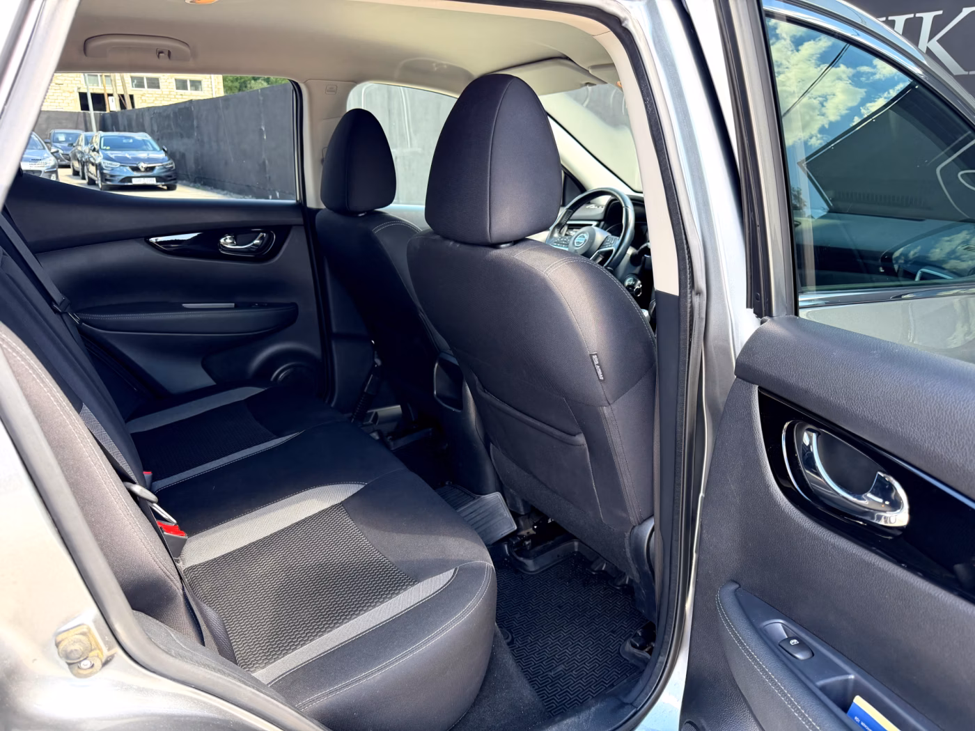 Nissan Qashqai фото 11