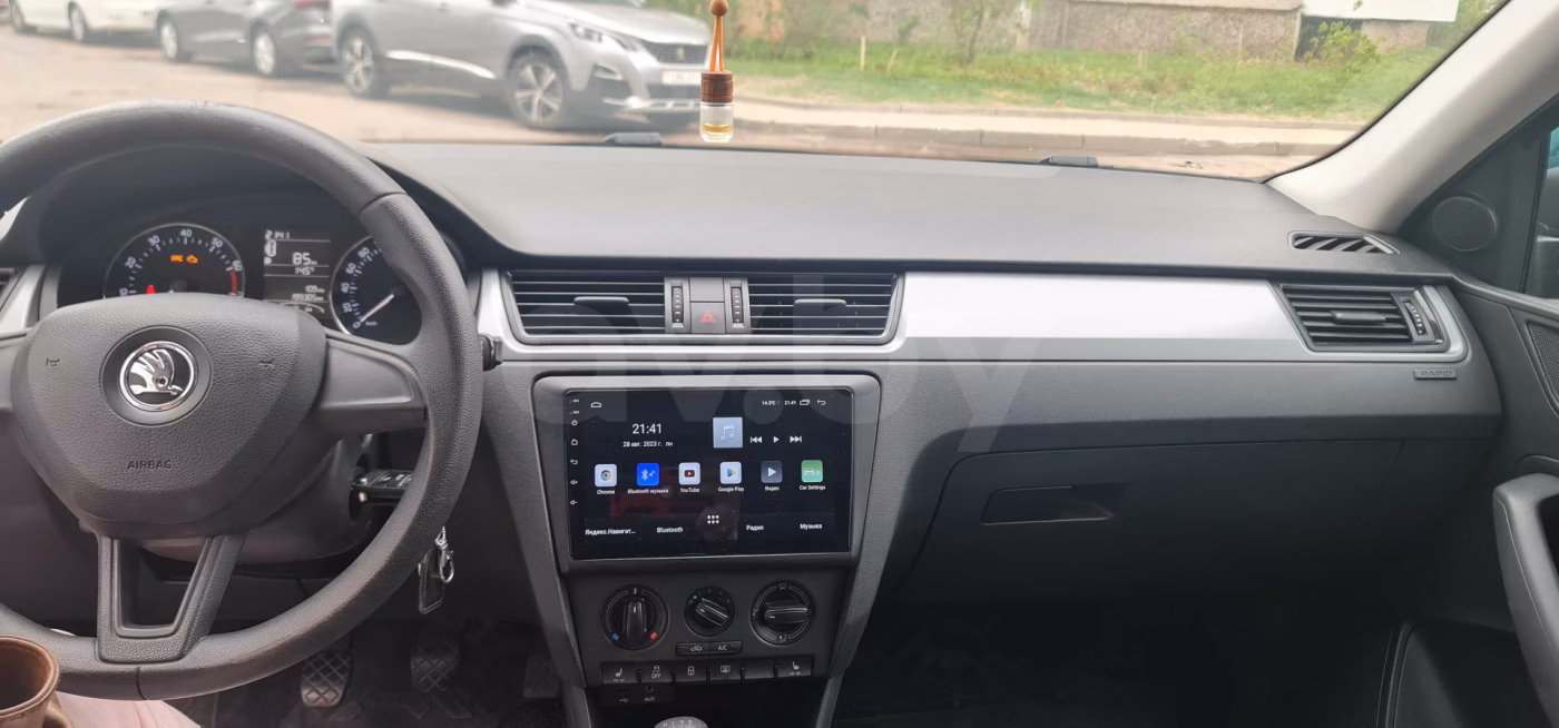 Skoda Rapid фото 12