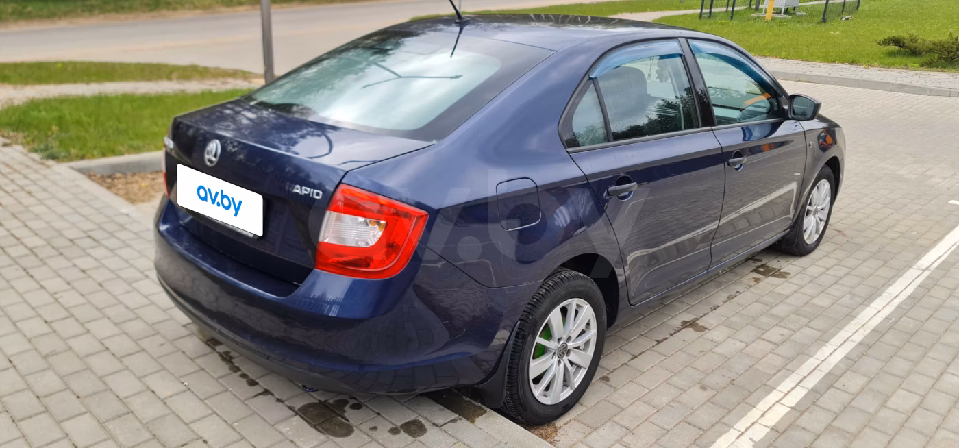 Skoda Rapid фото 6