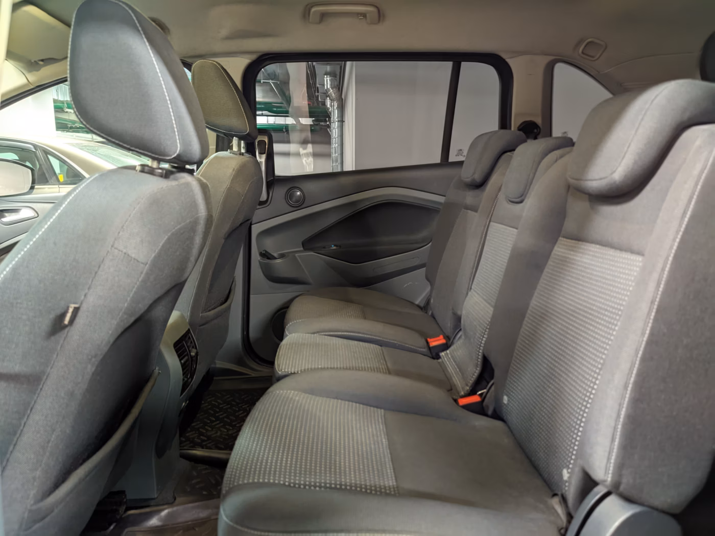 Ford Grand C-Max фото 11