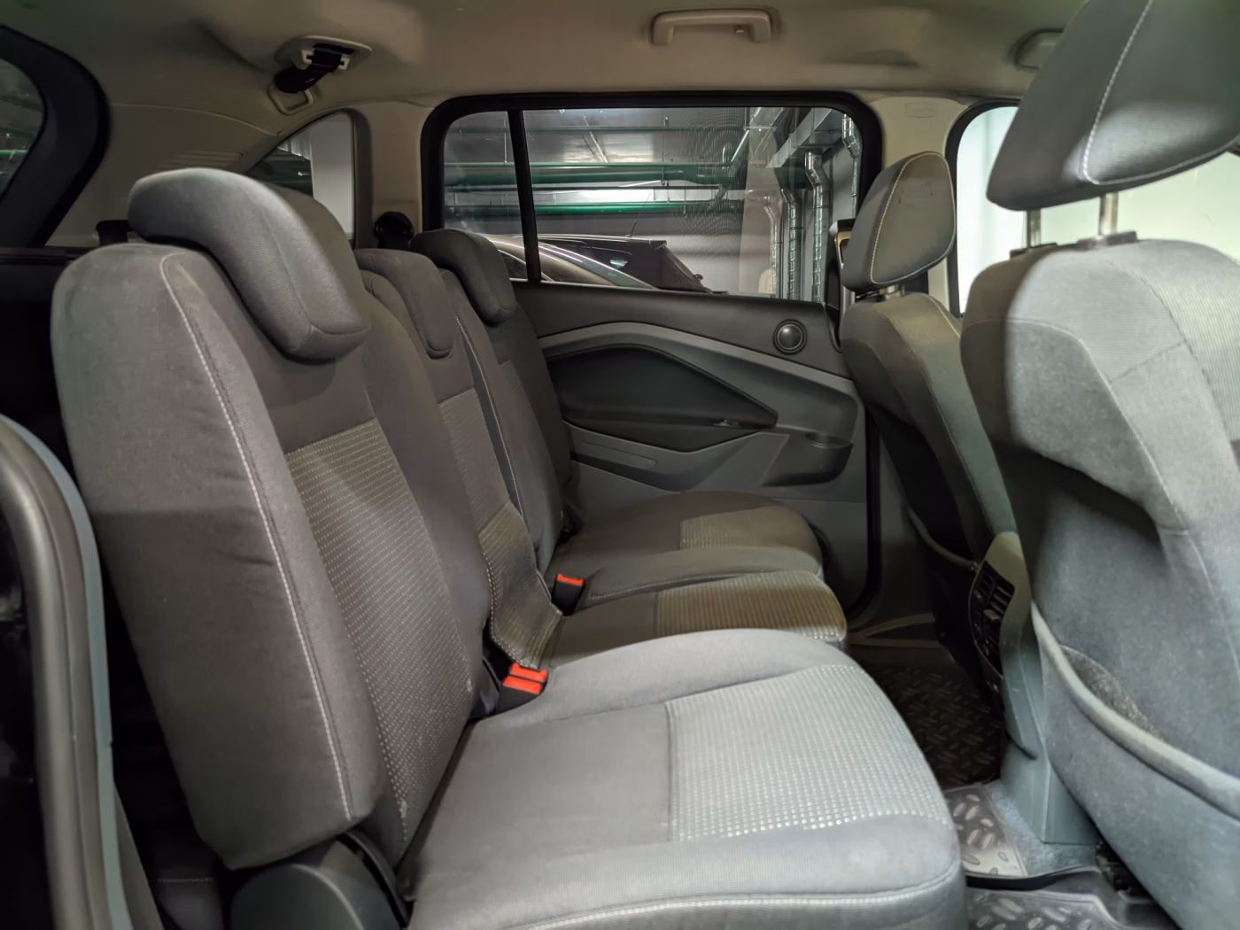 Ford Grand C-Max фото 13