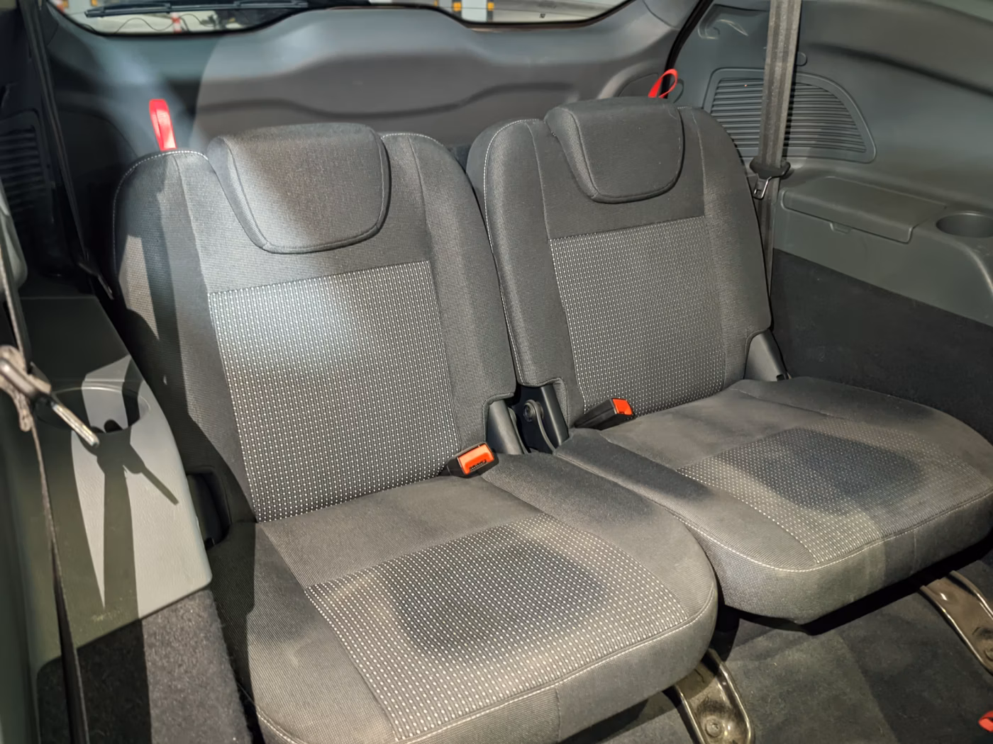 Ford Grand C-Max фото 12