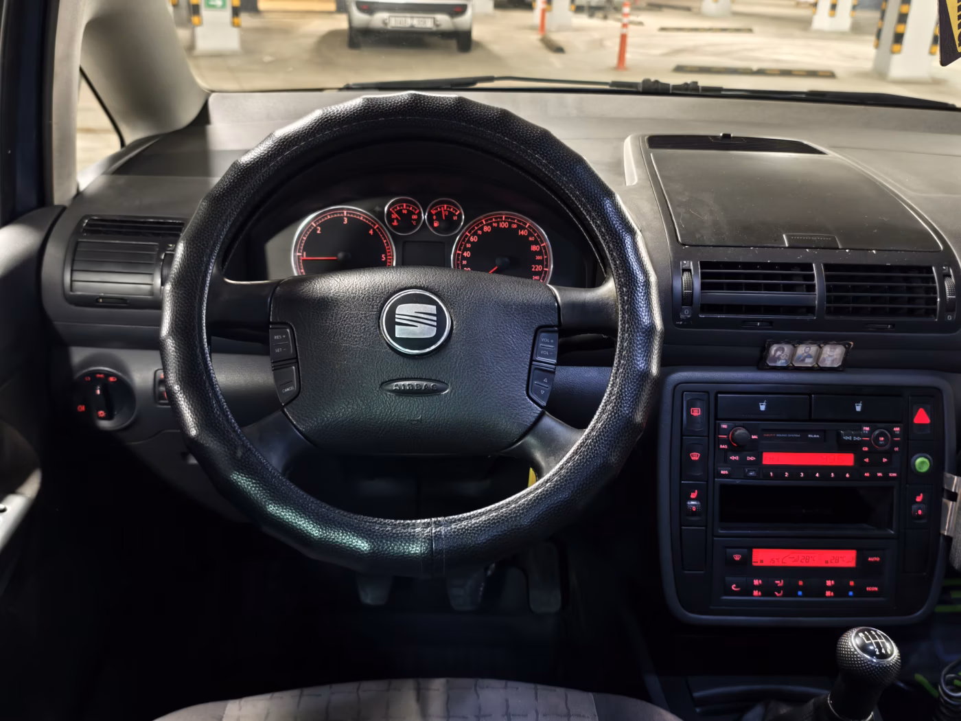 SEAT Alhambra фото 14