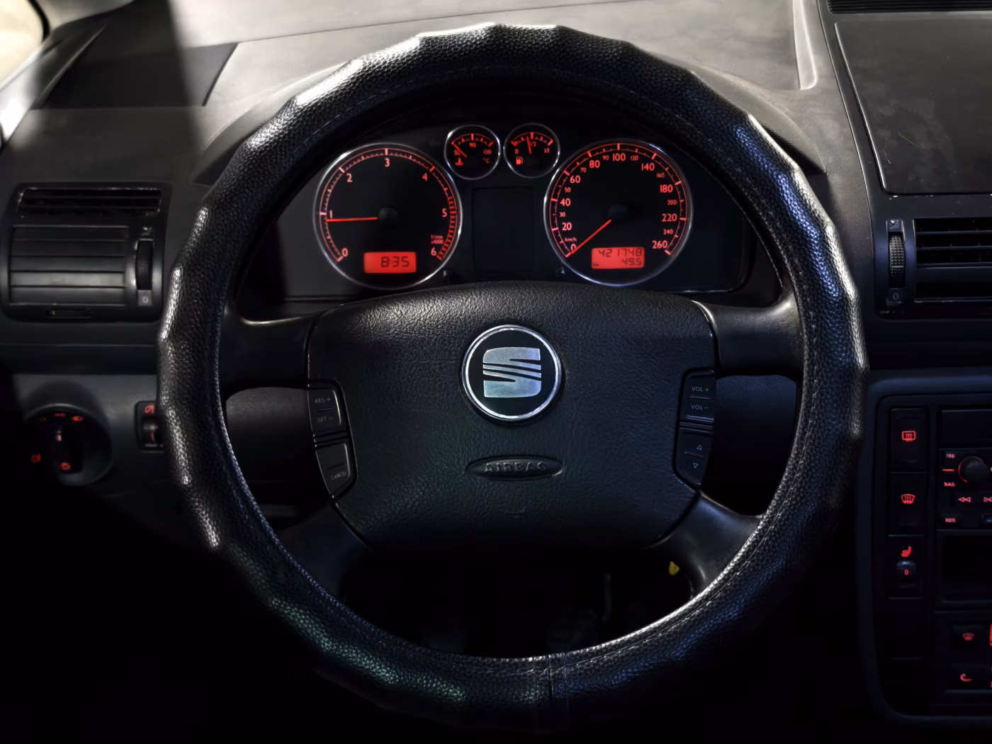 SEAT Alhambra фото 15