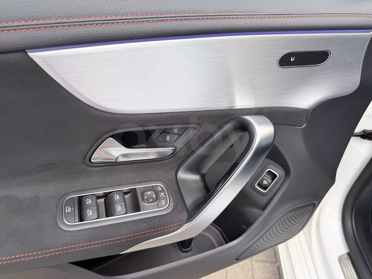 Mercedes-Benz CLA фото 10