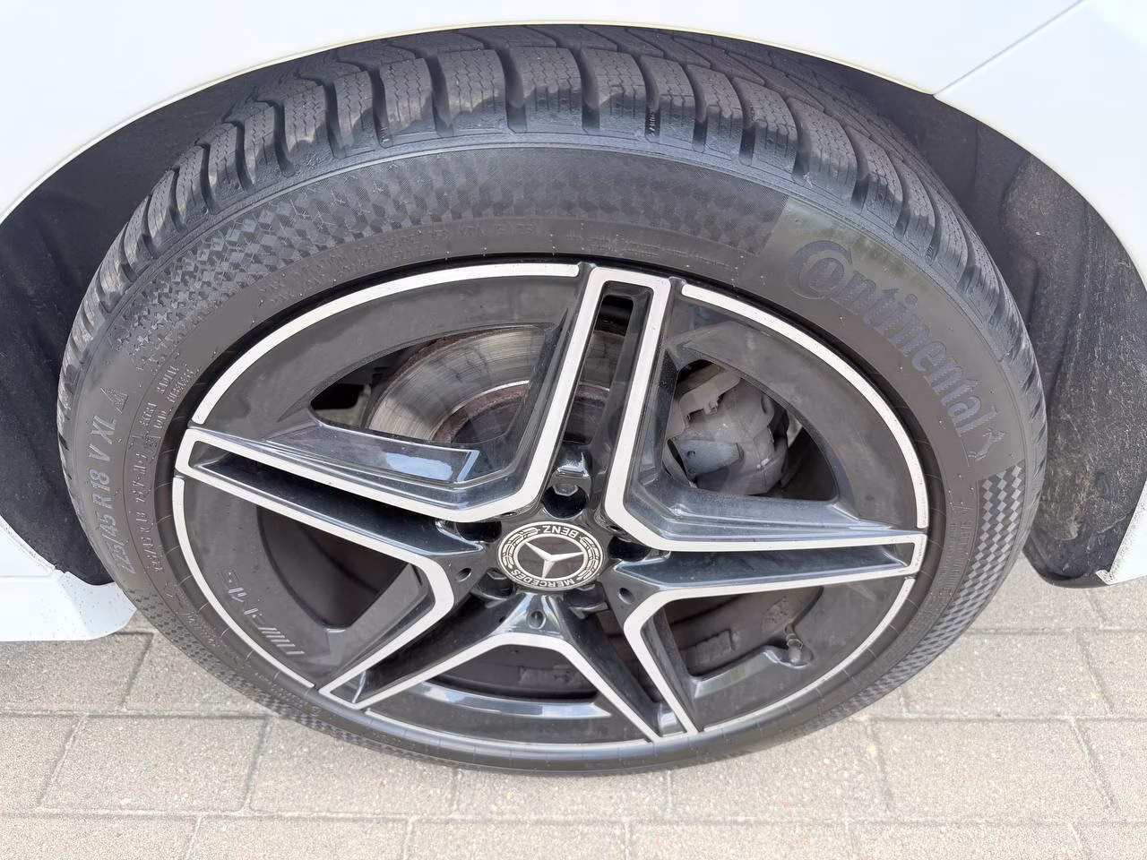 Mercedes-Benz CLA фото 14