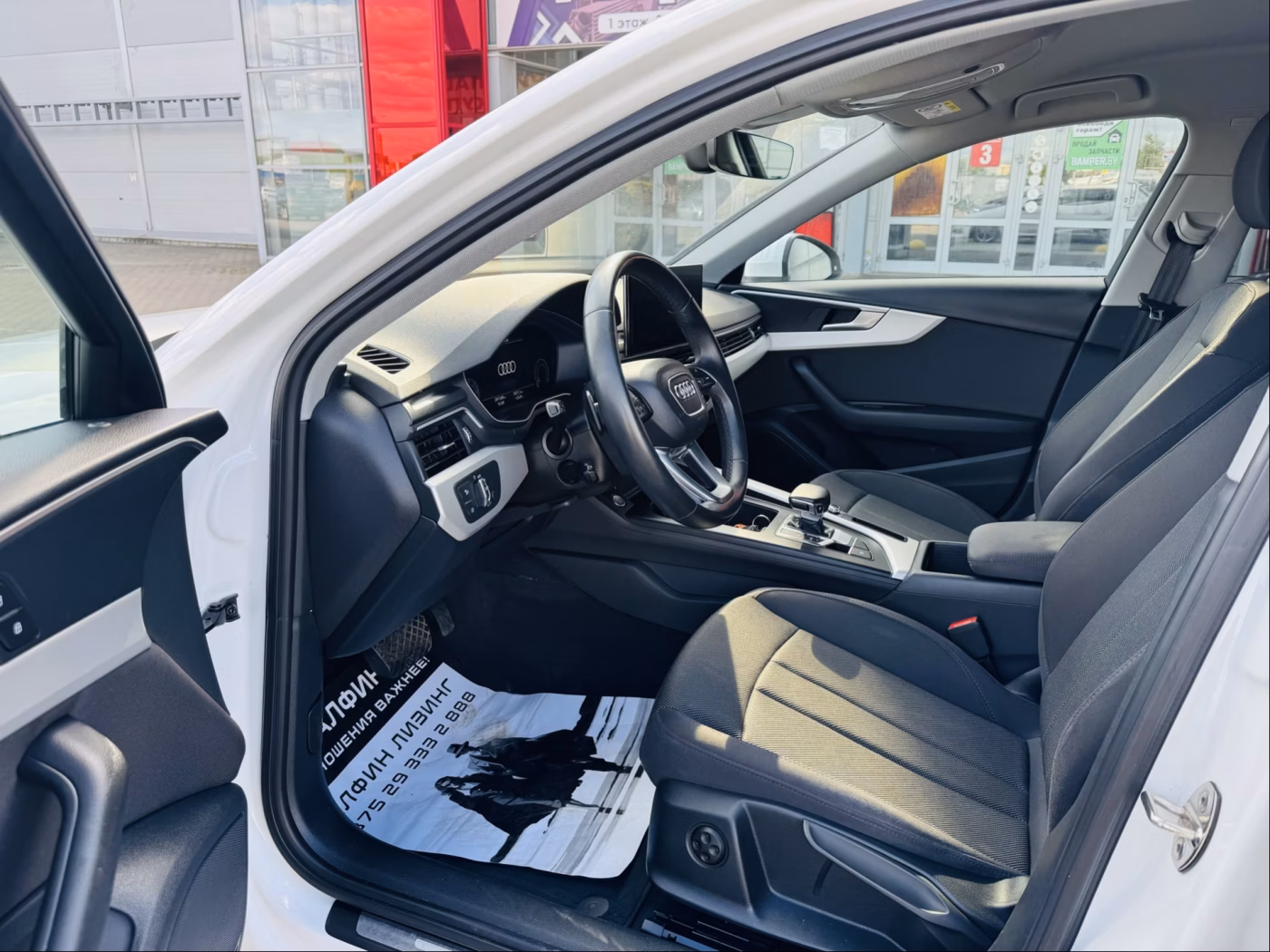 Audi A4 фото 5