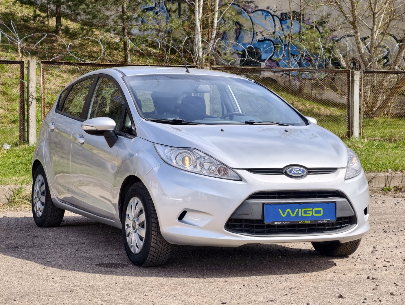 Ford Fiesta фото 2