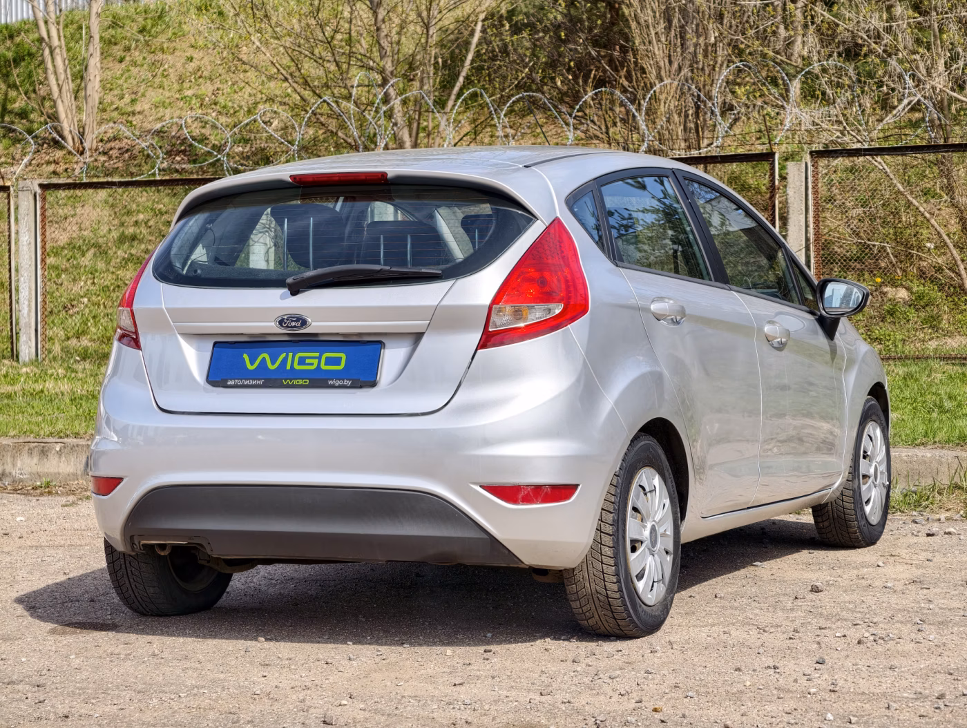 Ford Fiesta фото 7