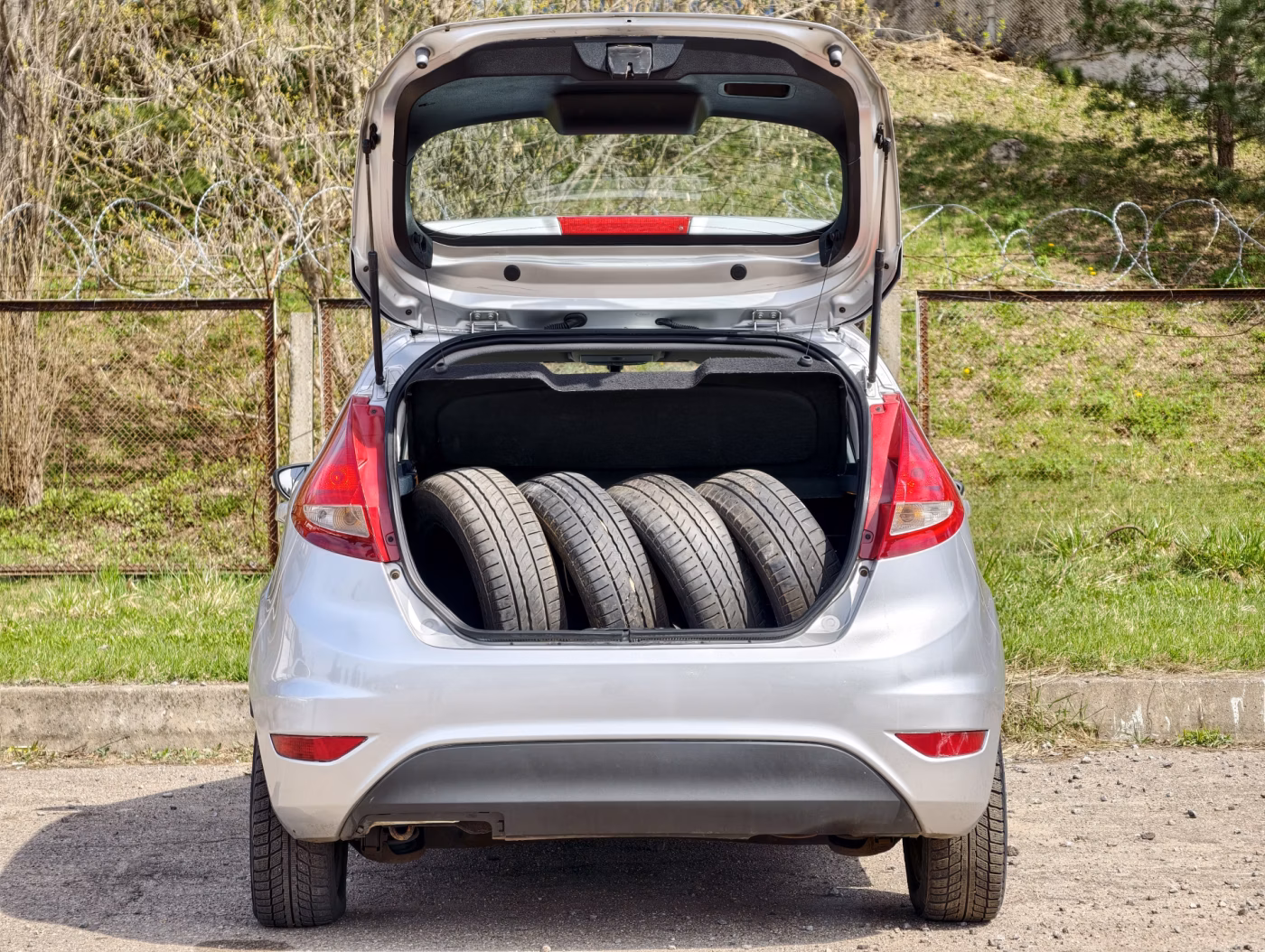 Ford Fiesta фото 8