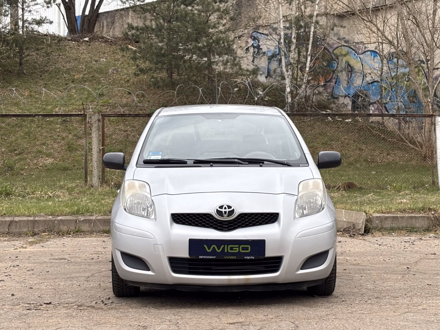 Toyota Yaris фото 3