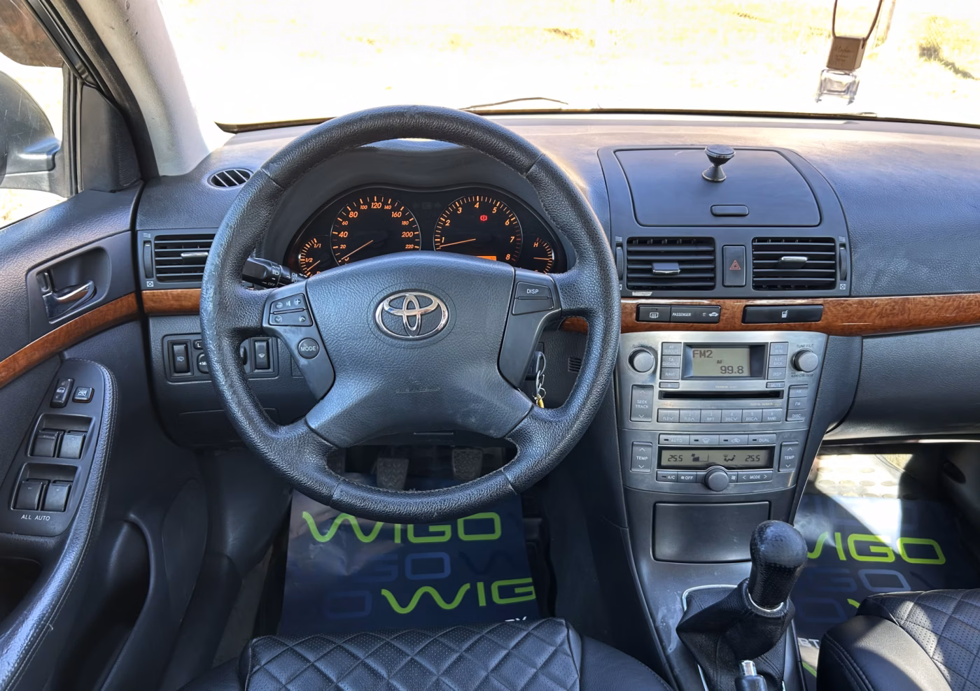 Toyota Avensis фото 14
