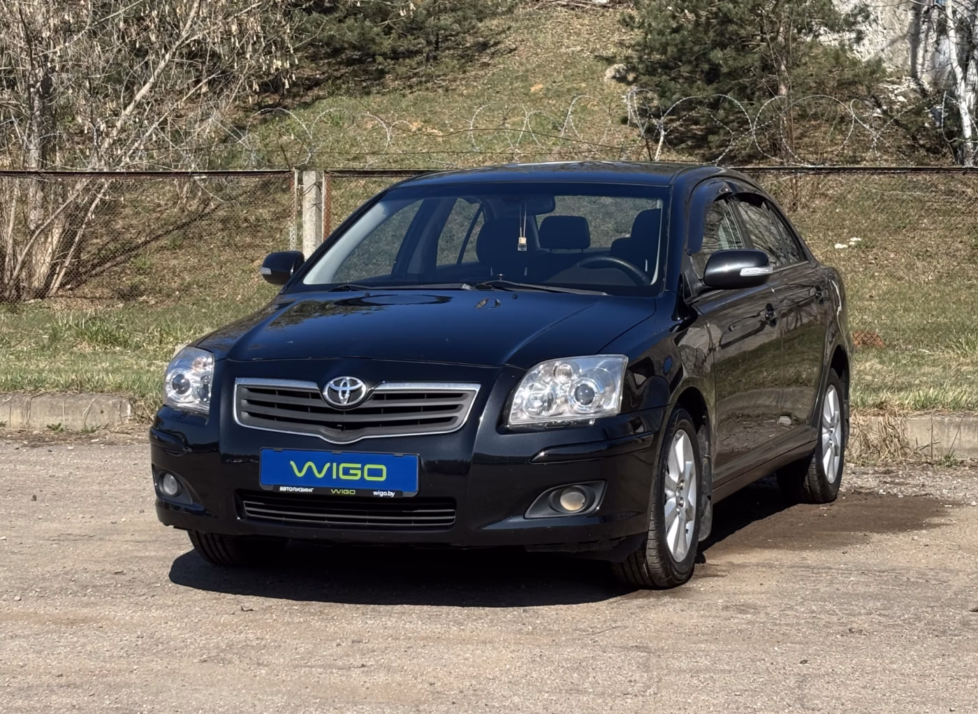 Toyota Avensis фото 4