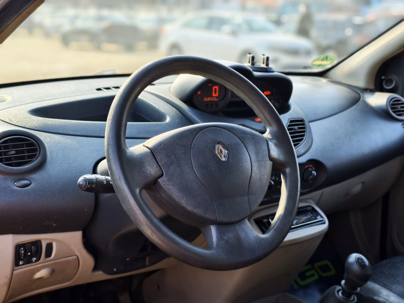 Renault Twingo фото 9