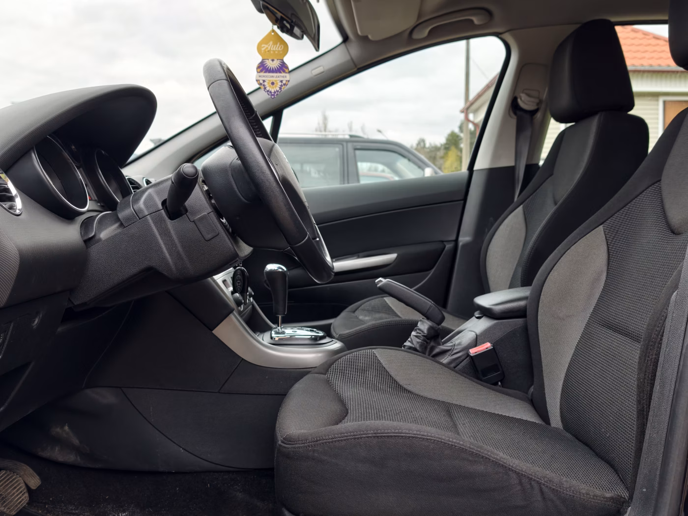 Peugeot 308 фото 10