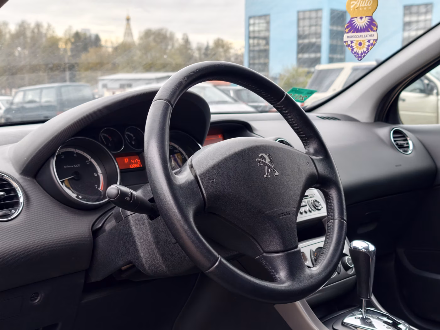 Peugeot 308 фото 9