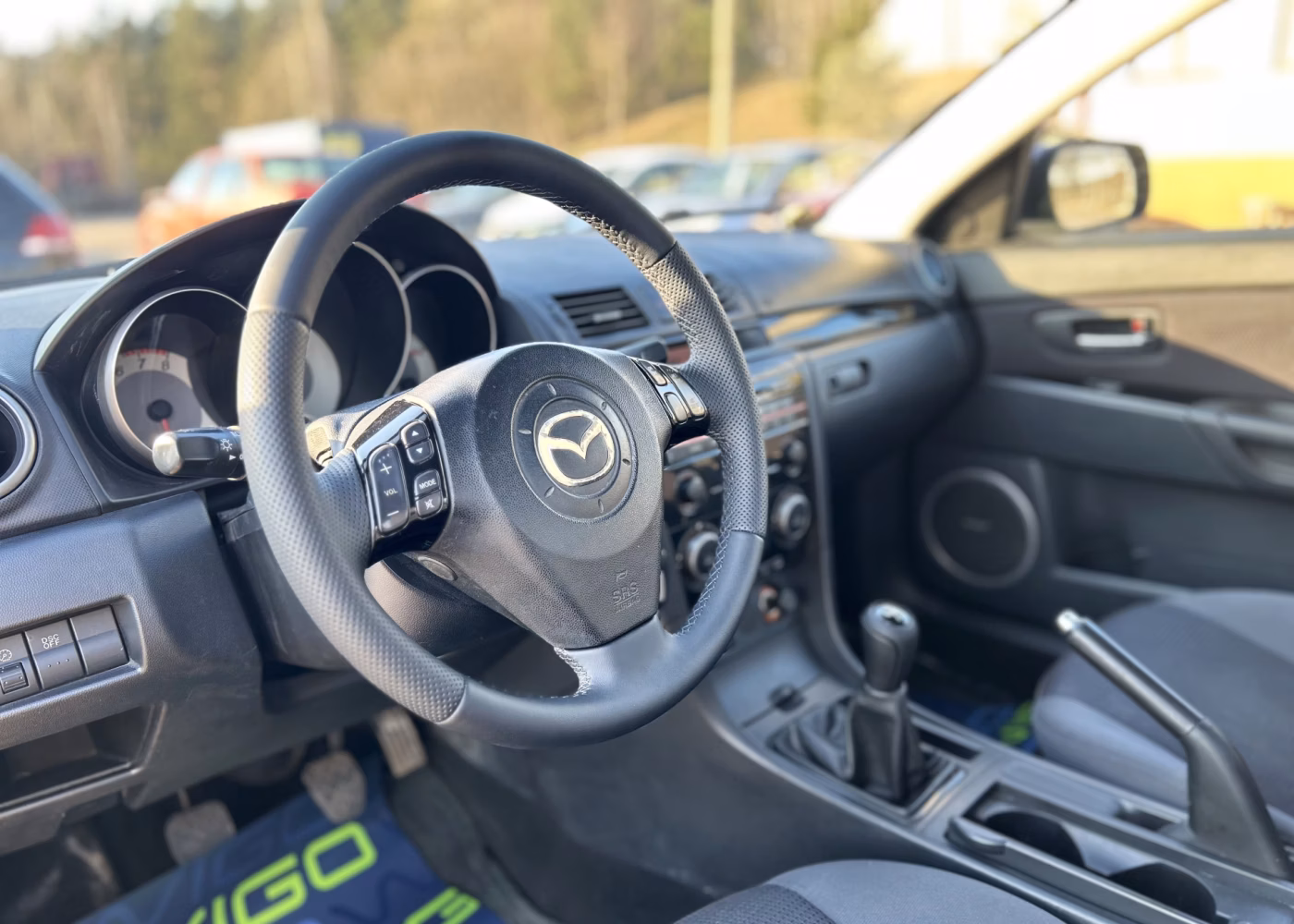 Mazda 3 фото 8