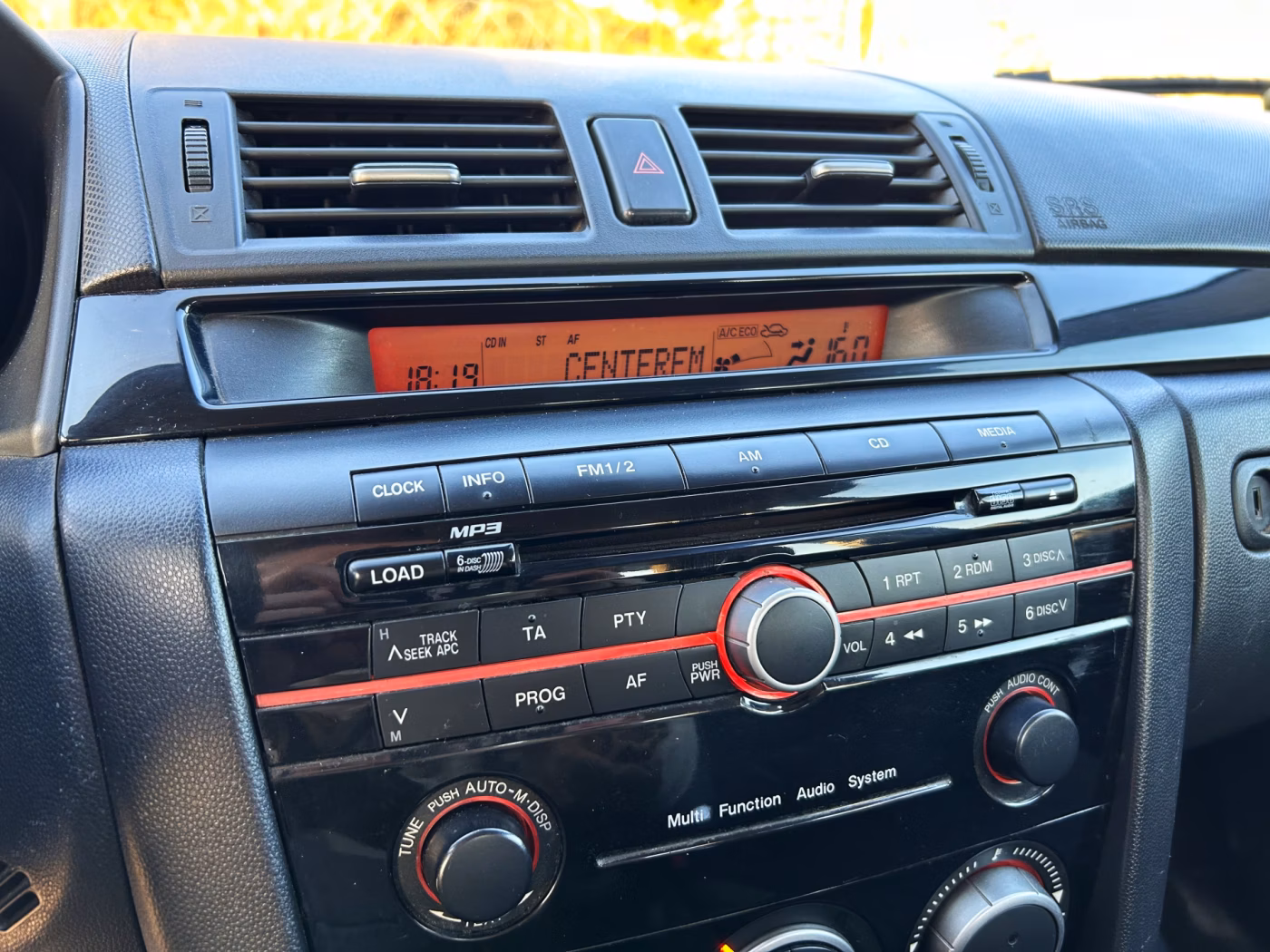 Mazda 3 фото 14