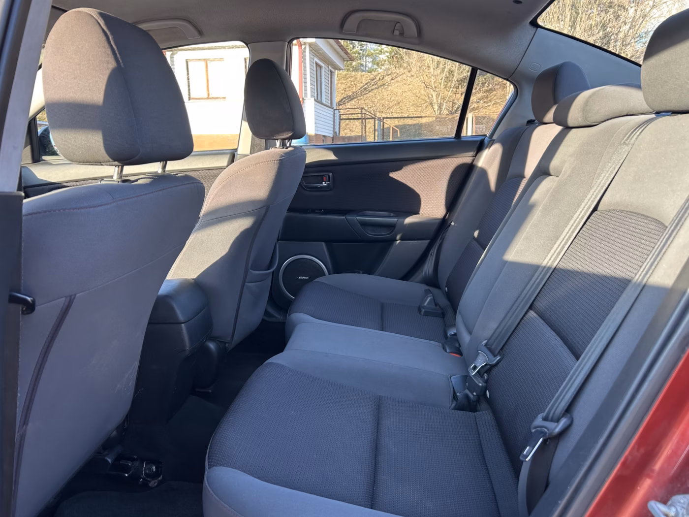 Mazda 3 фото 11