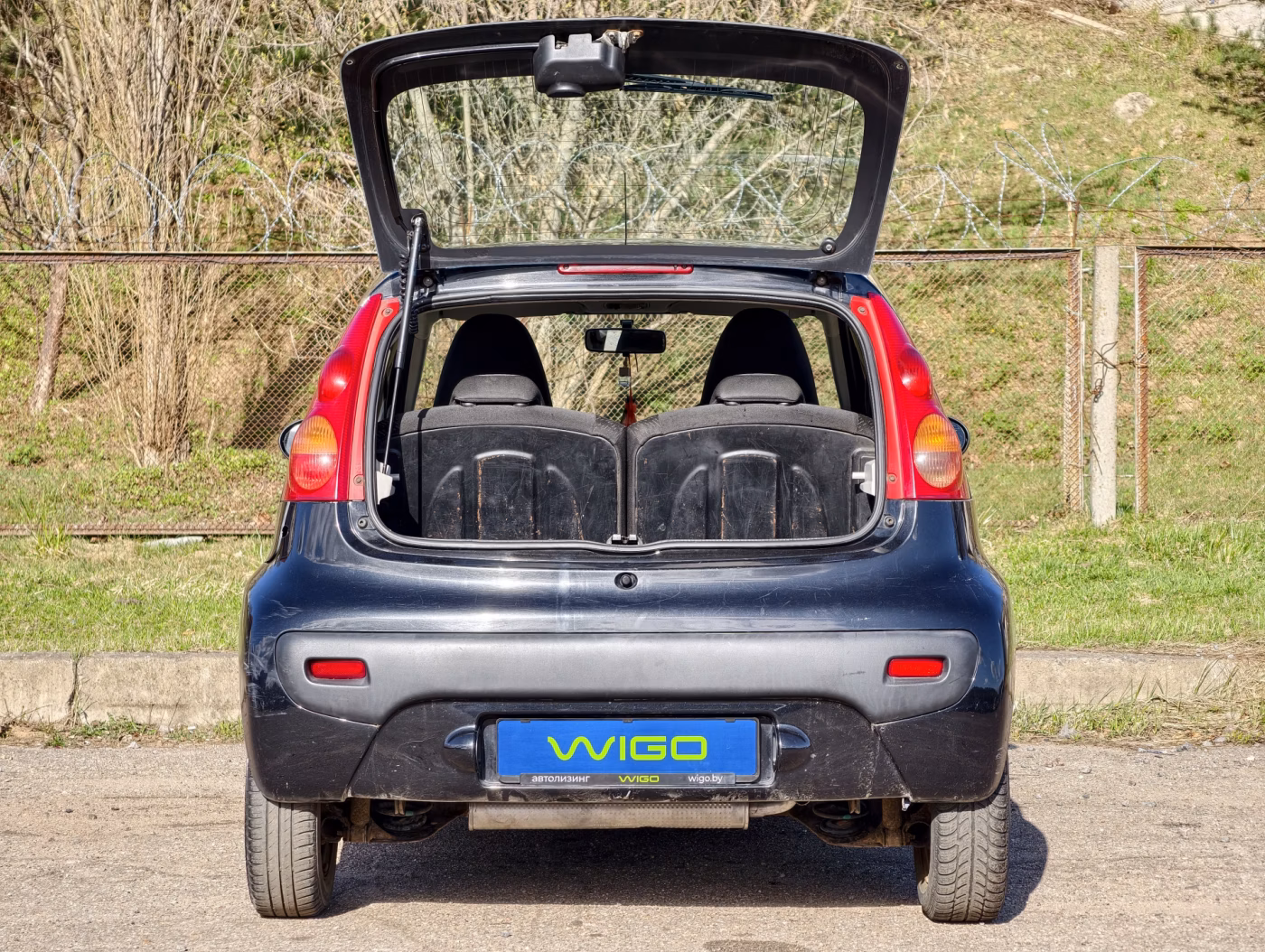 Peugeot 107 фото 8