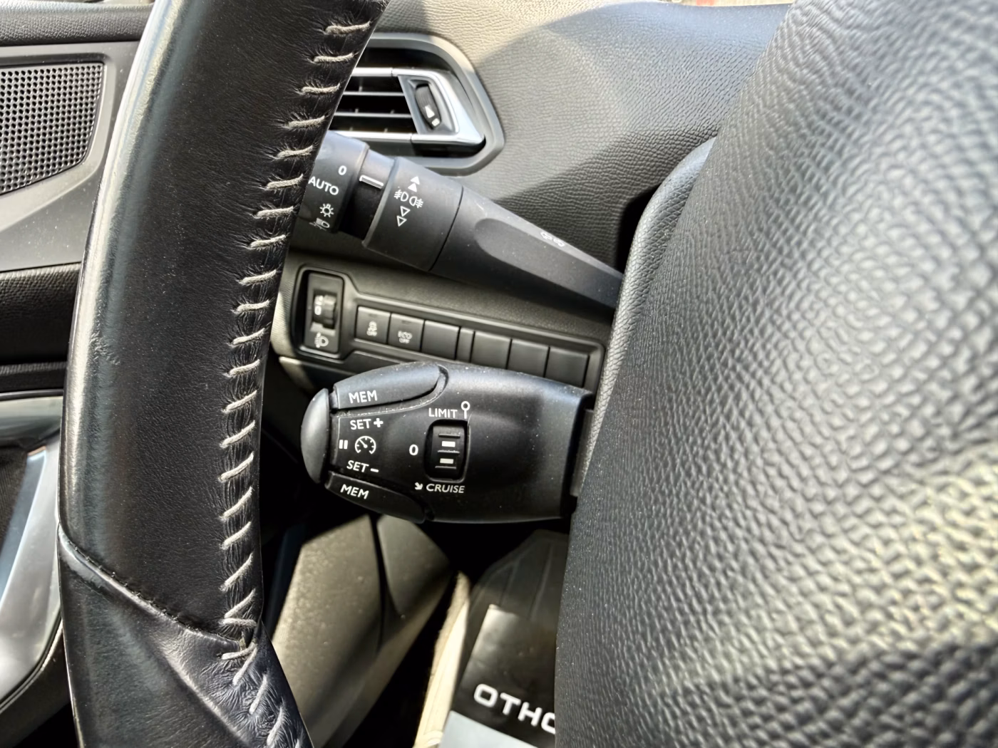 Peugeot 308 фото 22