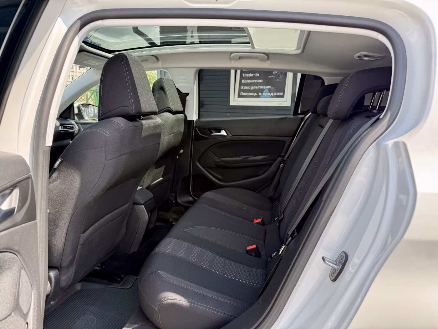 Peugeot 308 фото 13