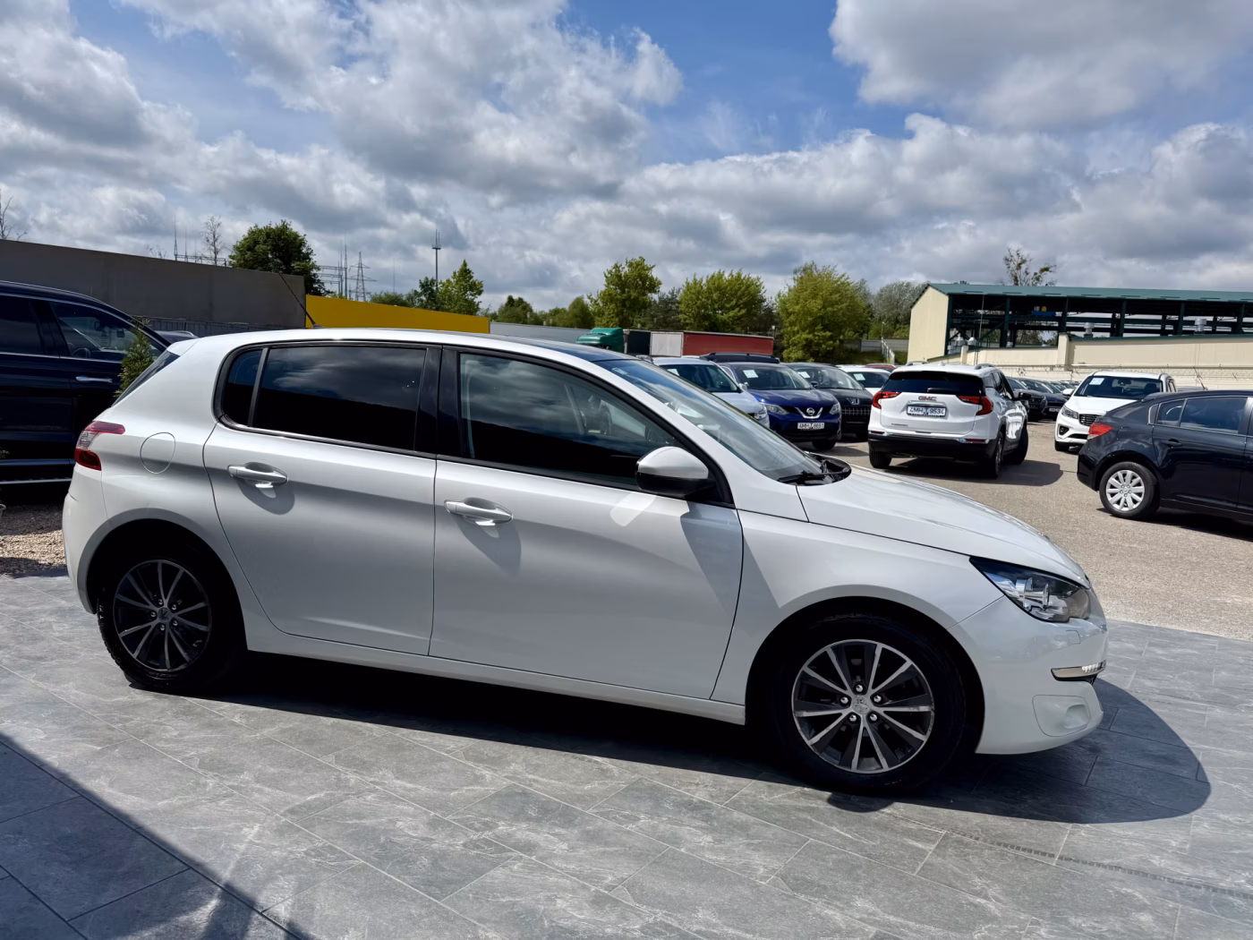 Peugeot 308 фото 5