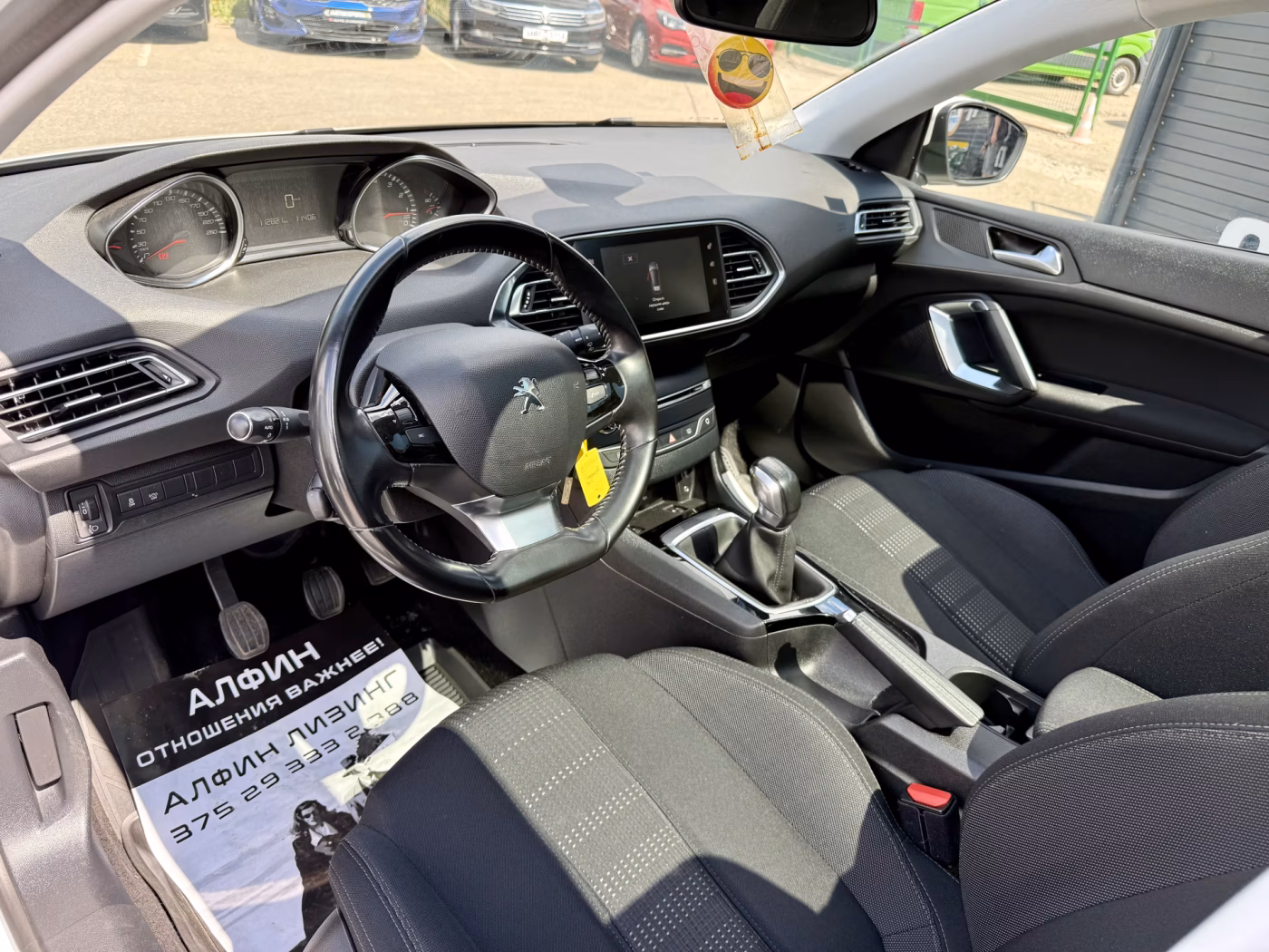 Peugeot 308 фото 14