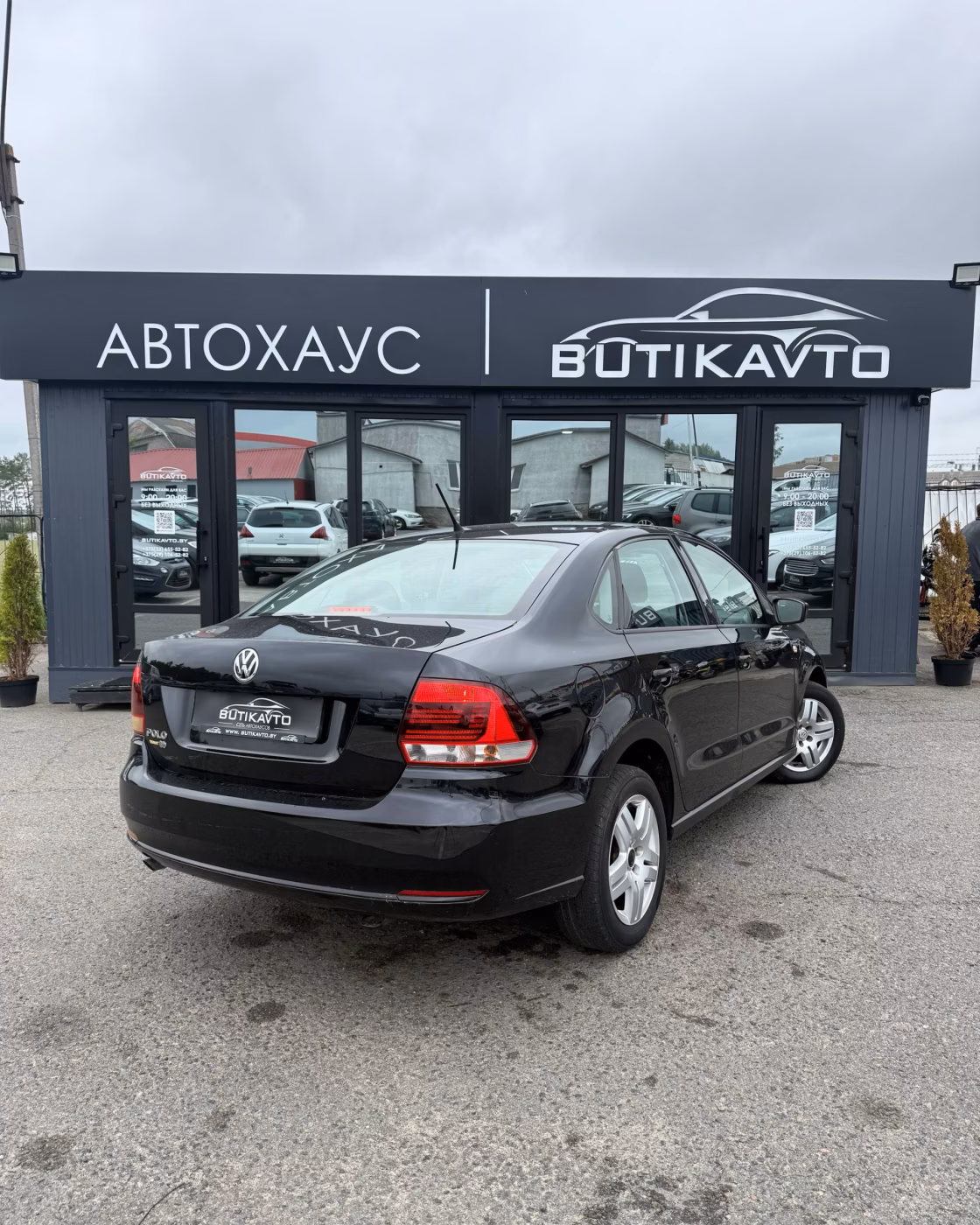 Volkswagen Polo Sedan фото 5