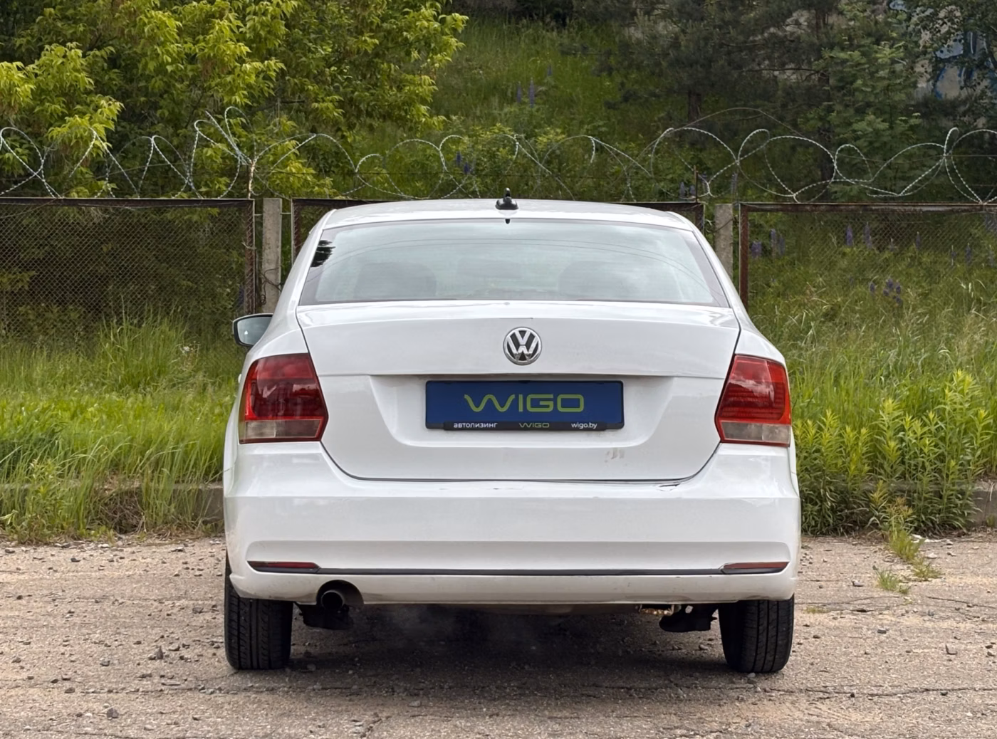 Volkswagen Polo Sedan фото 6