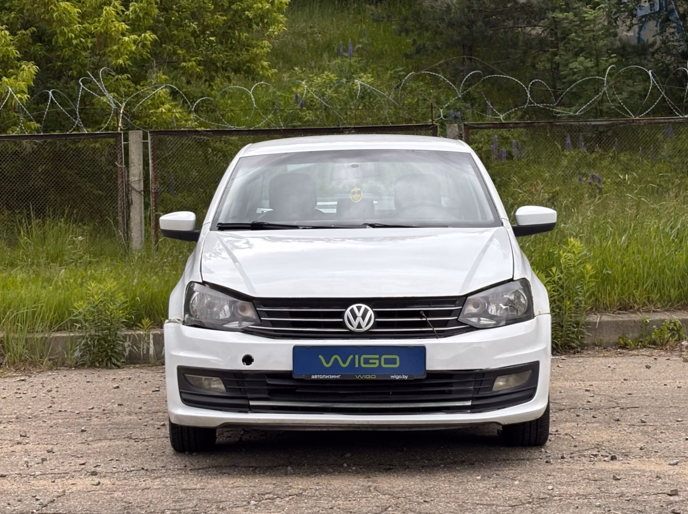 Volkswagen Polo Sedan фото 3