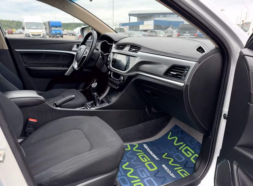 Geely Emgrand фото 8
