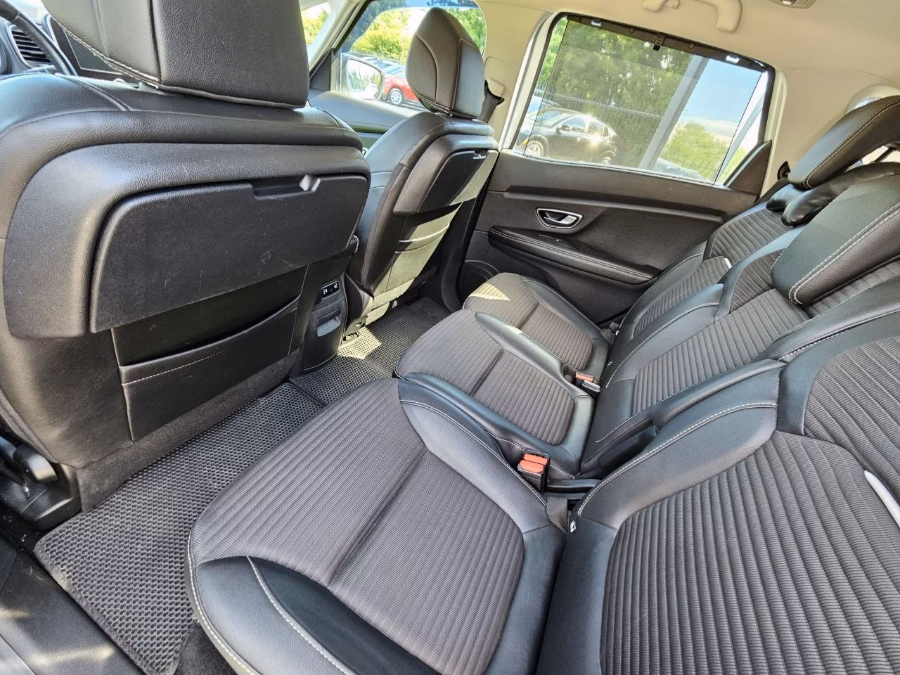 Renault Scenic фото 12